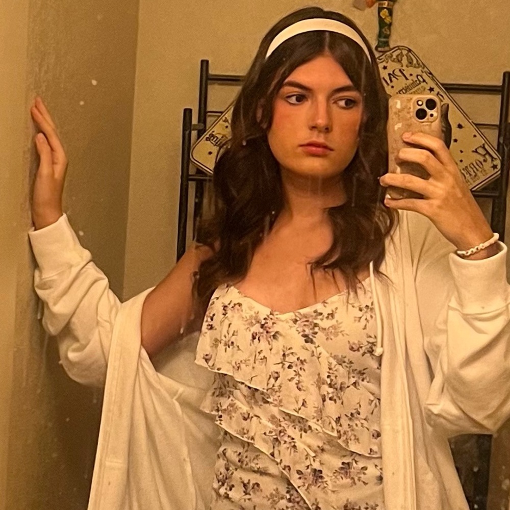 Meet your Posher, Chloe-marie
